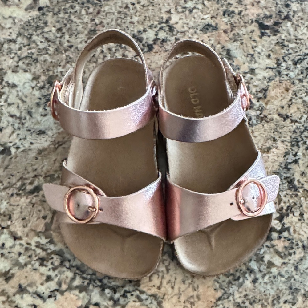 Old Navy Stylish Pink Kids Sandals Size 6